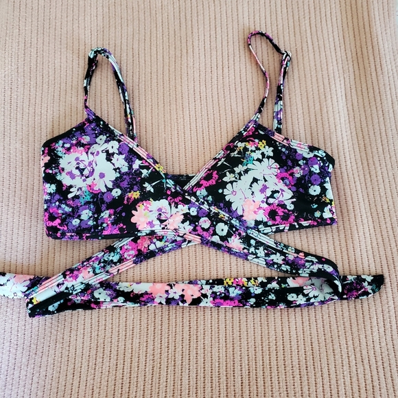 Bikini Top - Picture 2 of 4